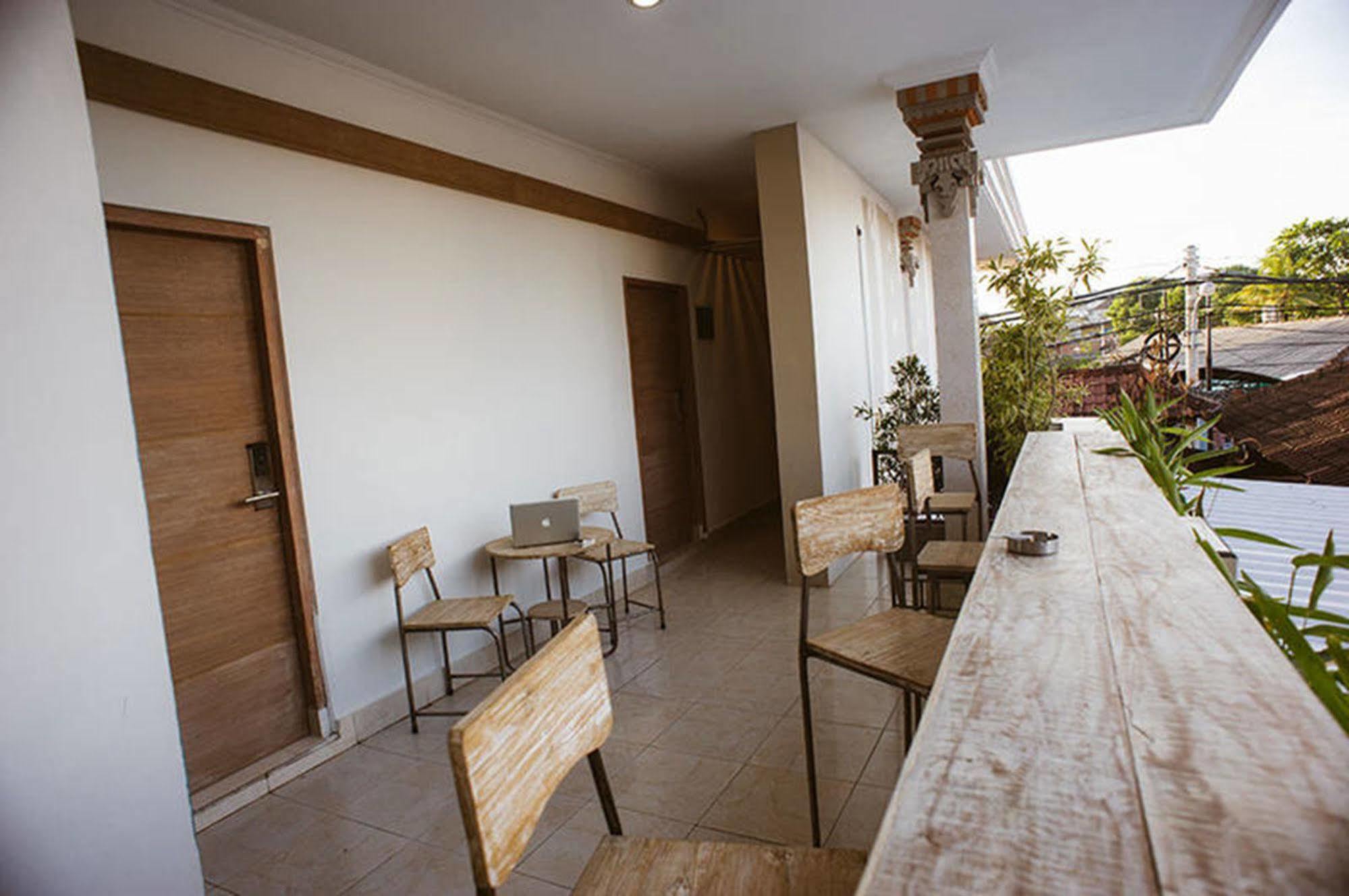 Bedplus Backpacker Kuta Legian Dış mekan fotoğraf